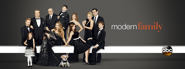 Watch modern family season best sale 10 free